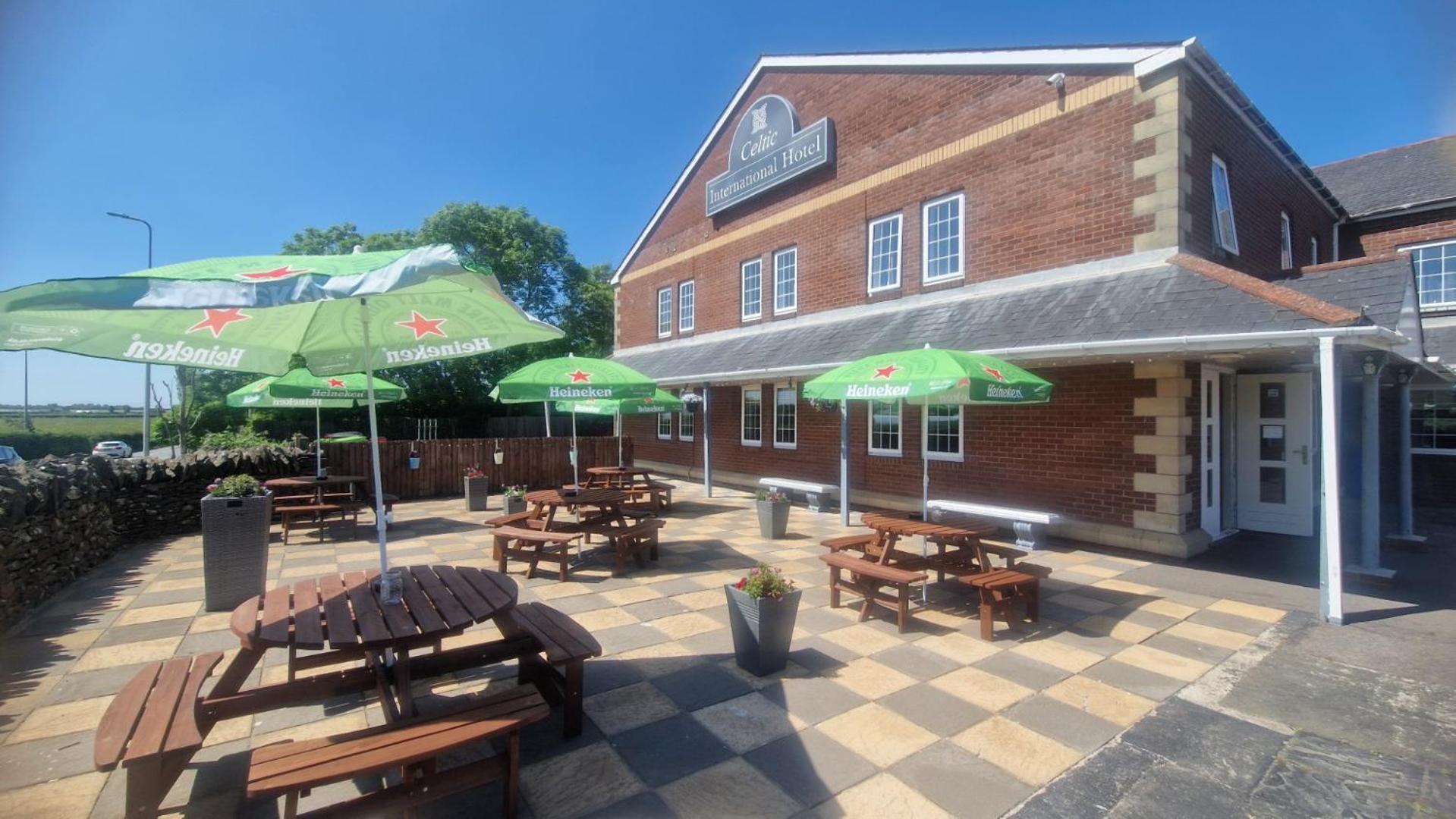 Celtic International Hotel Cardiff Airport Barry Εξωτερικό φωτογραφία