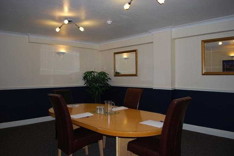 Celtic International Hotel Cardiff Airport Barry Εξωτερικό φωτογραφία