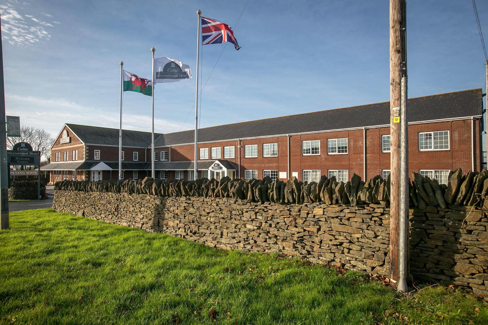 Celtic International Hotel Cardiff Airport Barry Εξωτερικό φωτογραφία